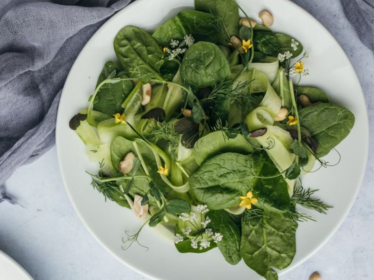 Leafy Greens What to Eat When Sick Unsplash