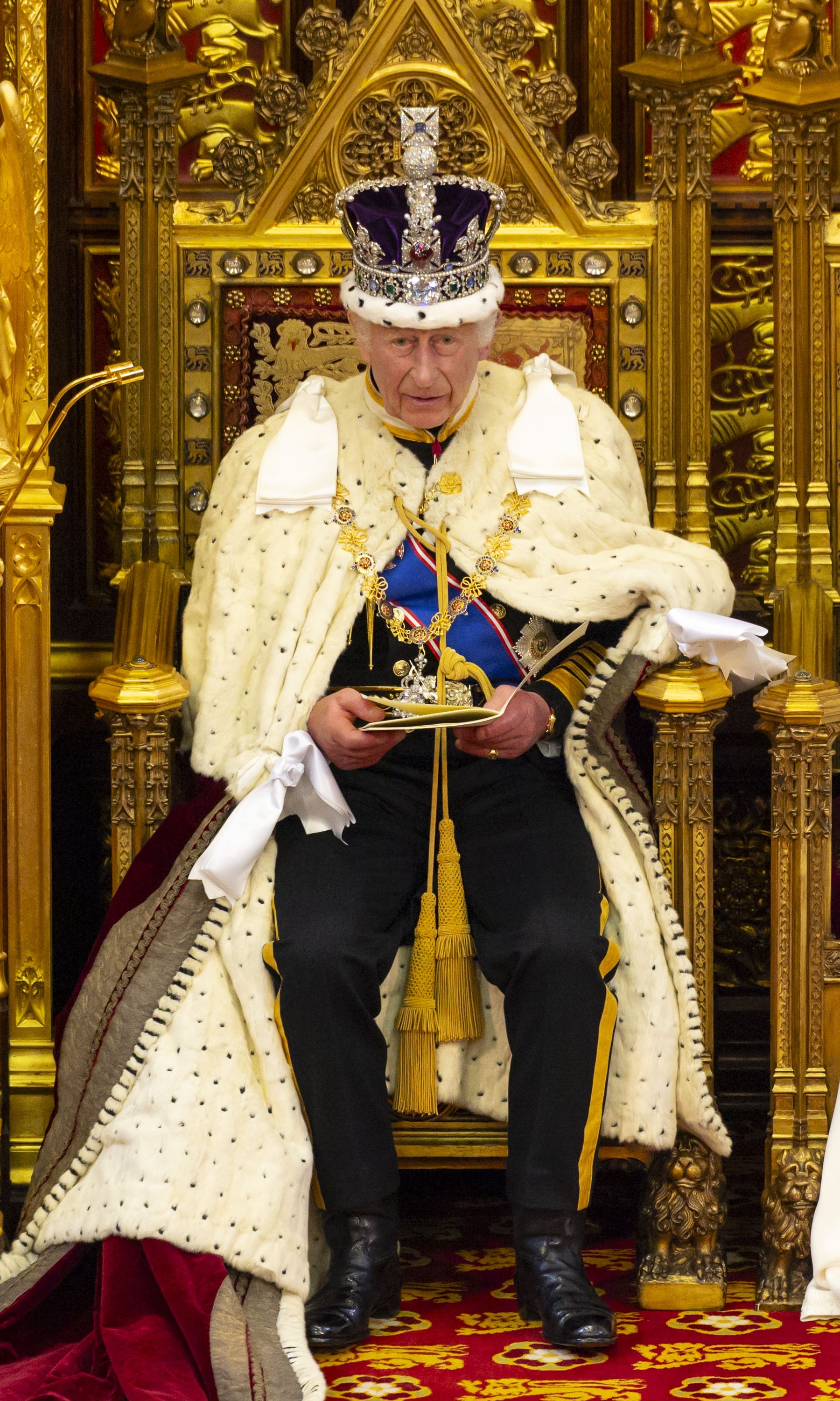 HM The King enthroned in the House of Lords