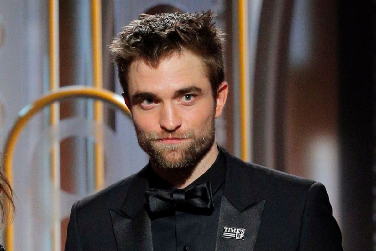 Jan 7, 2018; Beverly Hills, CA, USA; Robert Pattinson present during the award for Best Director Motion Picture during the 75th Golden Globe Awards at the Beverly Hilton.