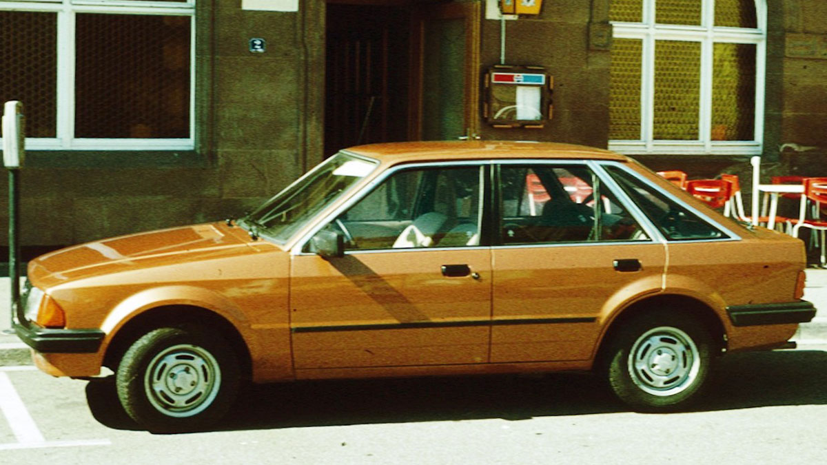 Ford Escort 3 5 door hatchback