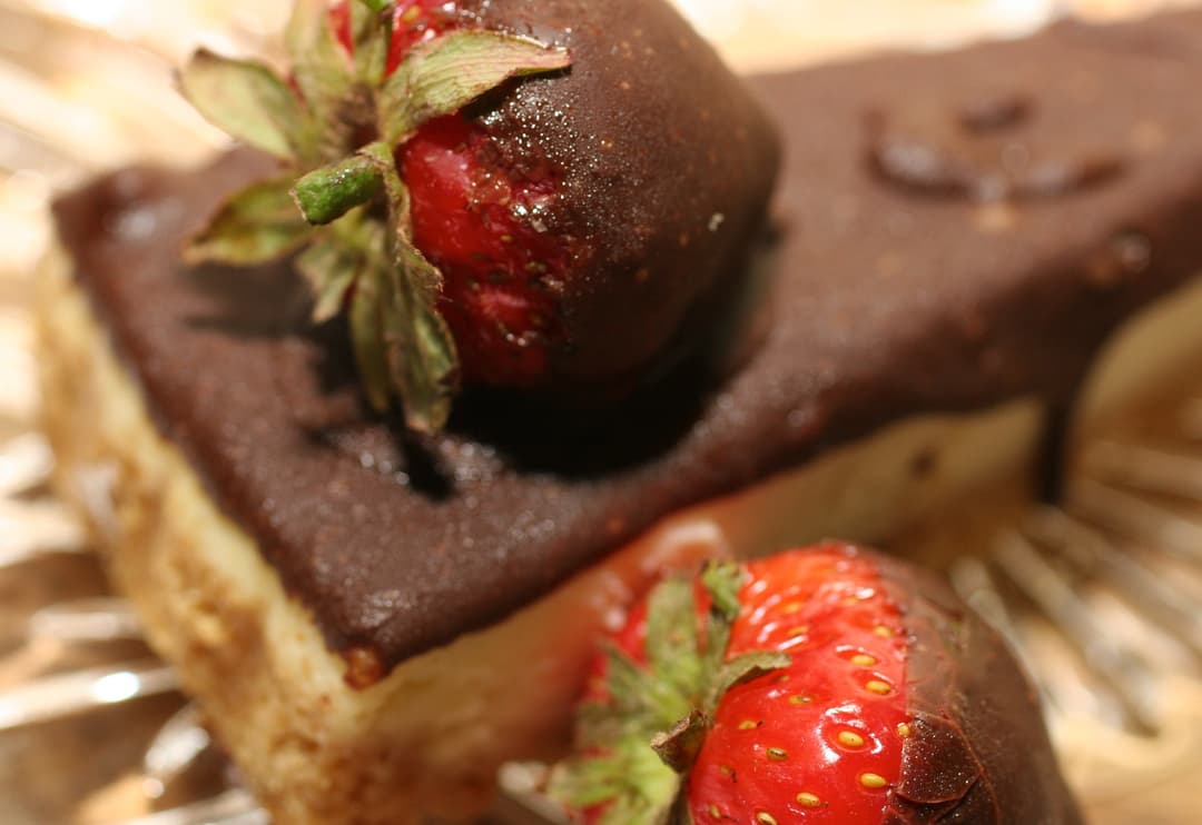 Instant Pot Chocolate Covered Strawberries Cheesecake