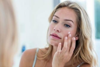 What’s the Difference Between Tretinoin and Retinol? Because Yes, There Are Some