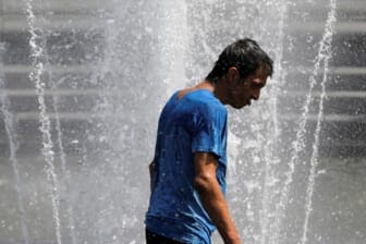 Portland residents suffer in sweltering Pacific Northwest heat wave