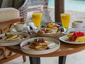 Hotel Breakfast Hacks Unsplash
