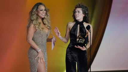 10 Celebrities Who Are Not Afraid To Flaunt Their Hip Dips