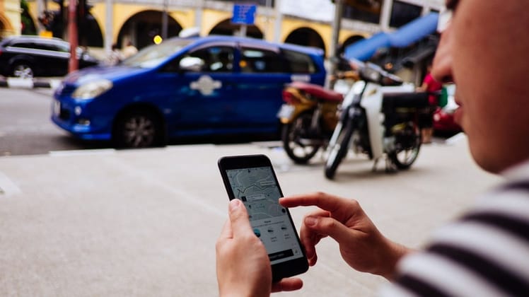 13 Lyft And Uber Family Account Tips To Keep Your Kids Safe