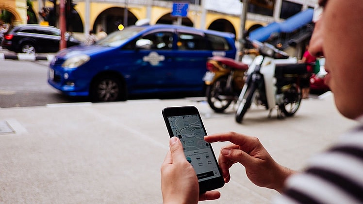 13 Lyft And Uber Family Account Tips To Keep Your Kids Safe