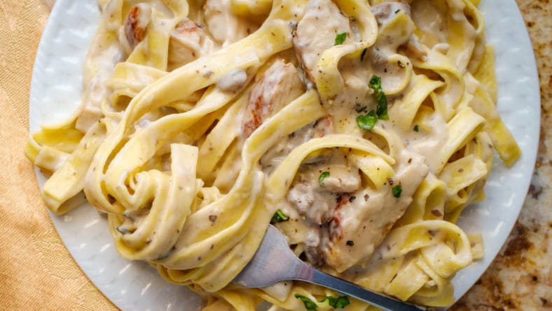 Fettuccine Alfredo Chicken