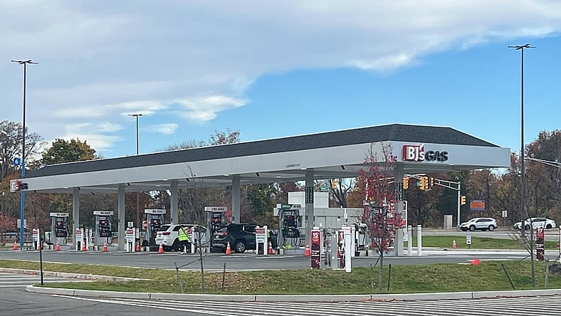 BJs Gas Station
