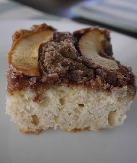 Apple Crumble Coffee Cake