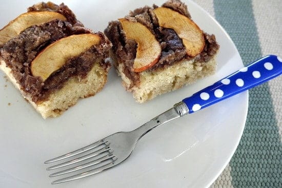 Apple Crumble Coffee Cake