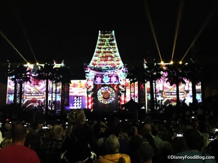 3 Reasons to Visit Disney During the Holiday Season