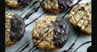 Peanut Butter Stuffed Oatmeal Raisin Cookies