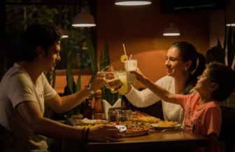 A Guide To Eating Out On Vacation With Young Children