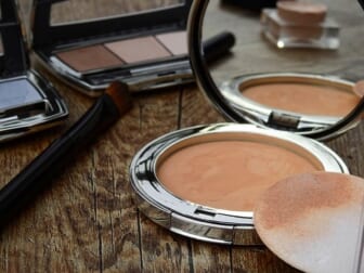 Why Bare Minerals Is the Makeup Brand For Your Teenager