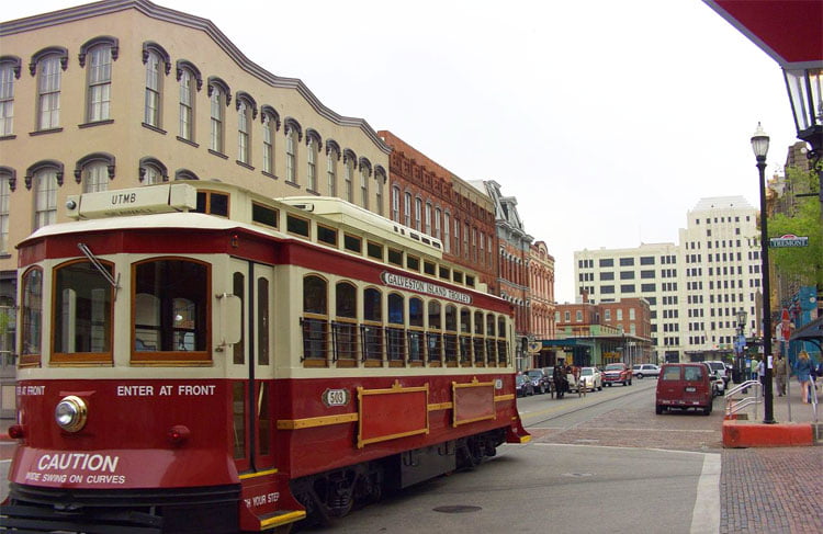 Staycation Houston - The Strand