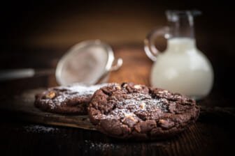 Curb Late Night Snacks With These Five Strategies
