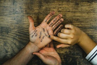 A Beginner’s Guide To Reading Palms