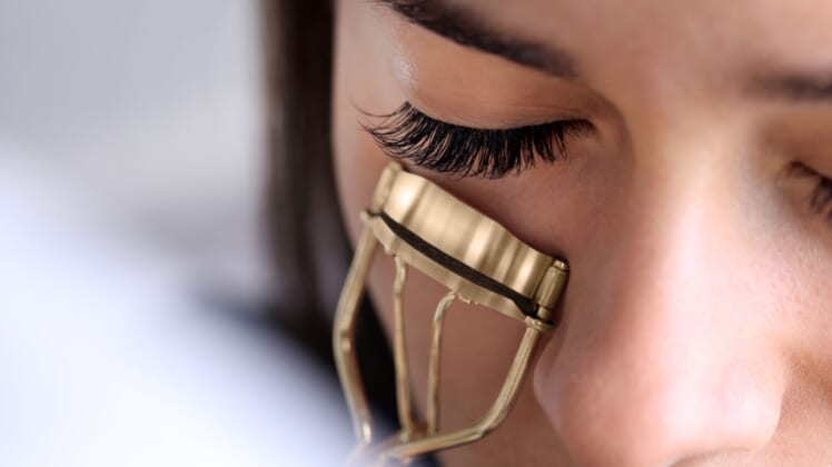 cluster lash extensions