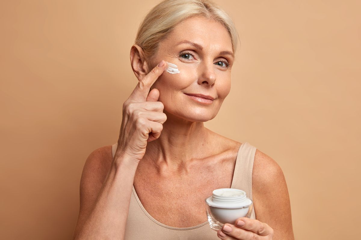The Best Moisturizers for Mature Skin in 2022 - Family Proof