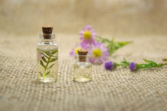 Essential Oils for Scars and Wound Healing