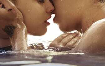 romantic and sexiest movies on netflix