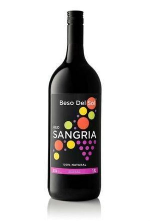 beso-del-sol-sangria_530x crop These Are Some Of the Most Low-Calorie Wines Around