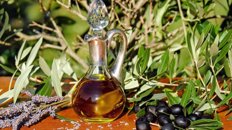 Grapeseed Oil Benefits For Skin