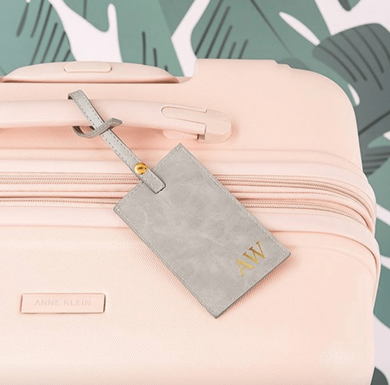 12 Covetable Gifts for Travelers