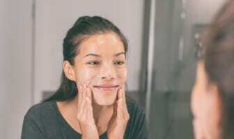 slugging for acne-prone skin