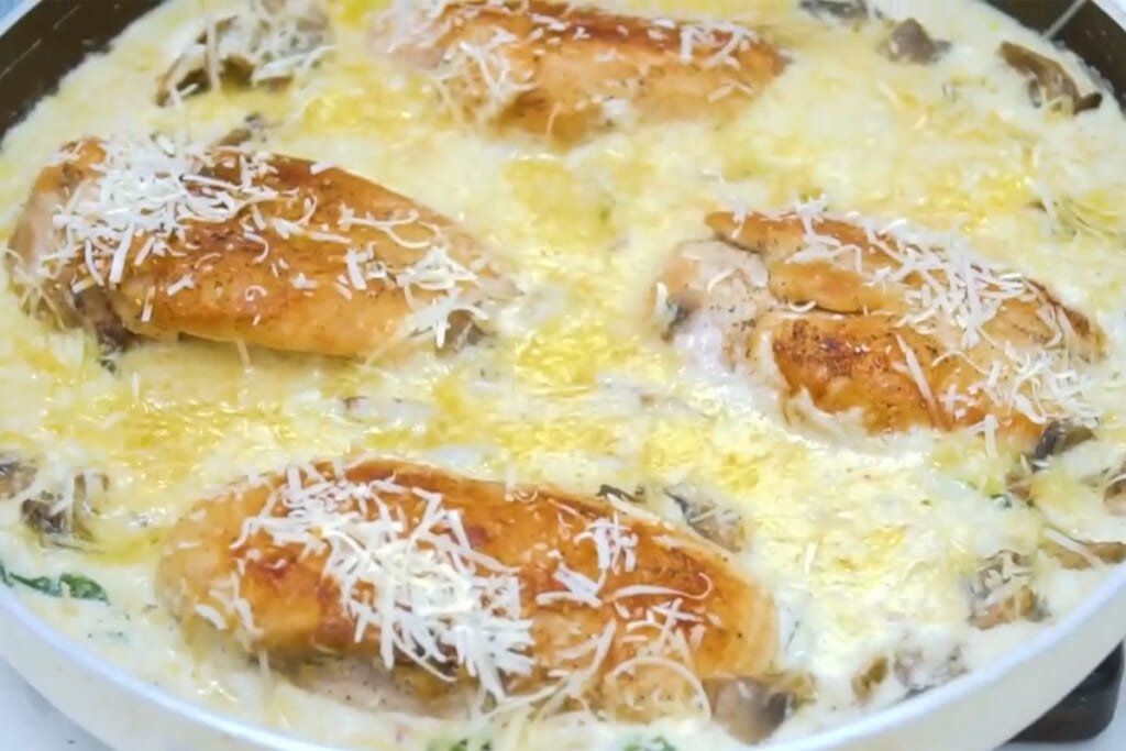 Keto Creamy Parmesan Mushroom Chicken Recipe