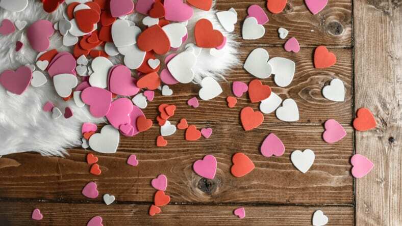 Best Valentine's Day Gifts for Her 2023