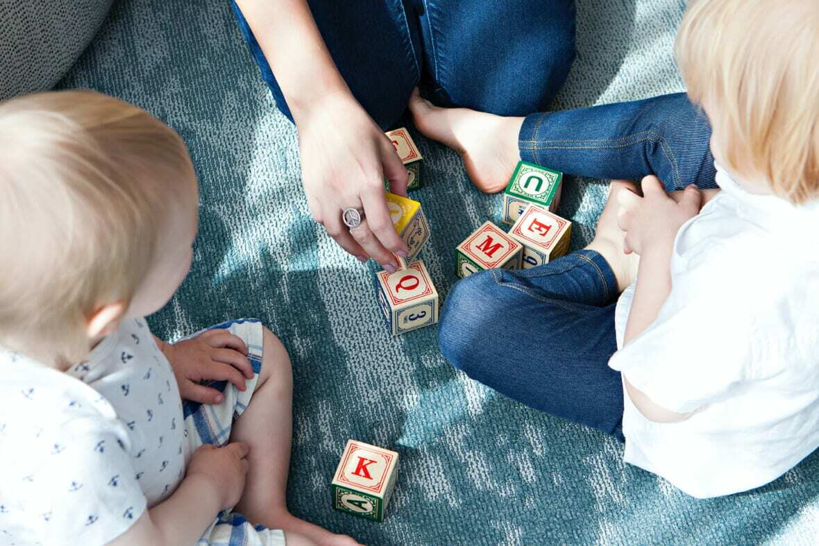 How many children are in nanny share?