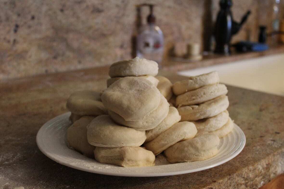 Easter recipes that your kids will love: ham and green onion biscuits