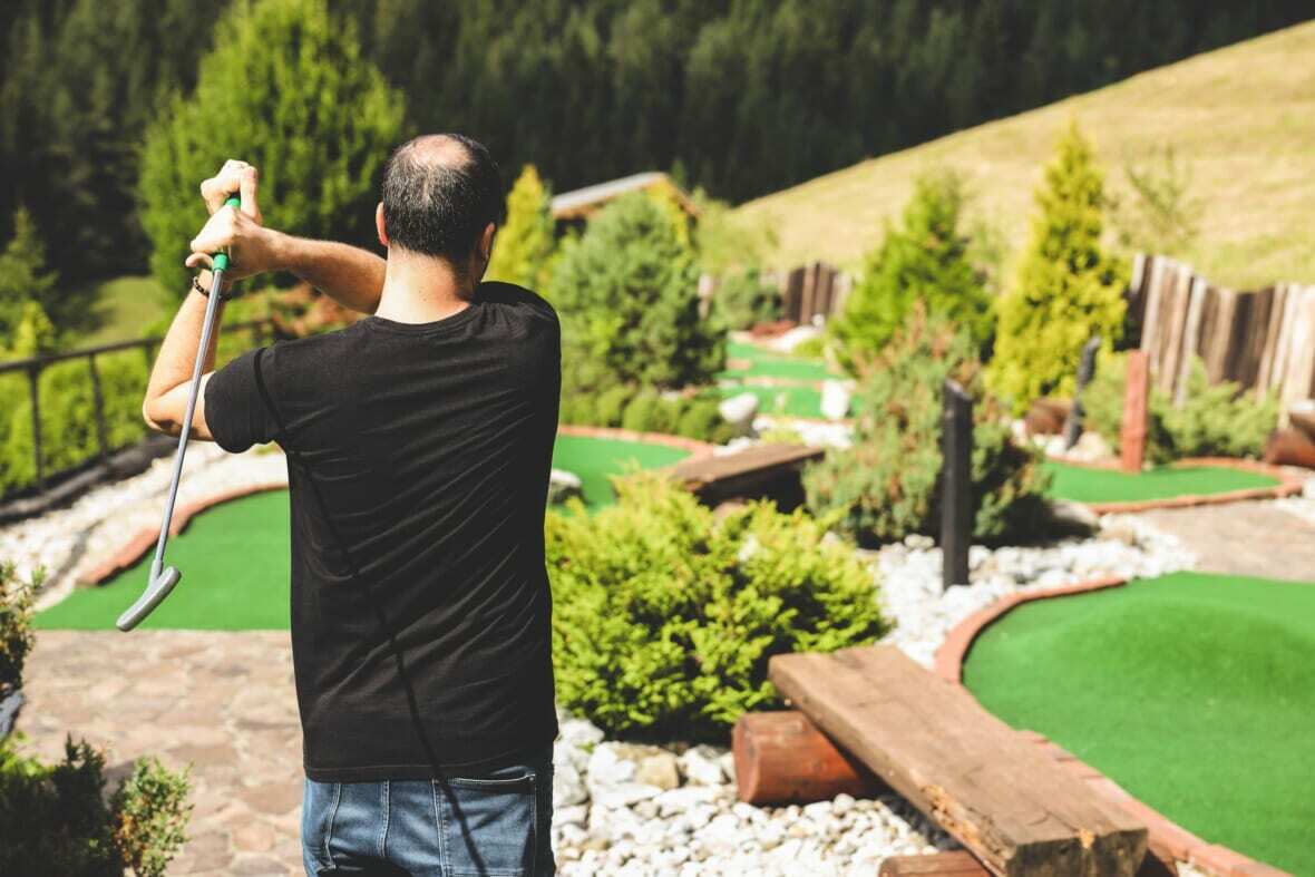 spring break activities for kids: mini golfing