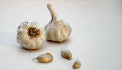 How to Use a Garlic Press Properly