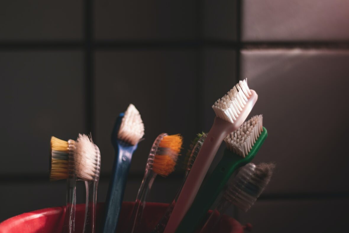 A Simple Way to Sanitize Your Toothbrush Between Use