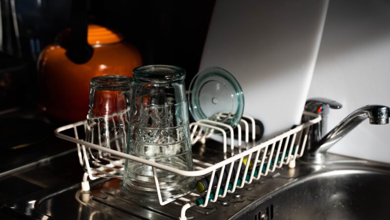 9 Kitchen Items You Should Never Clean in a Dishwasher