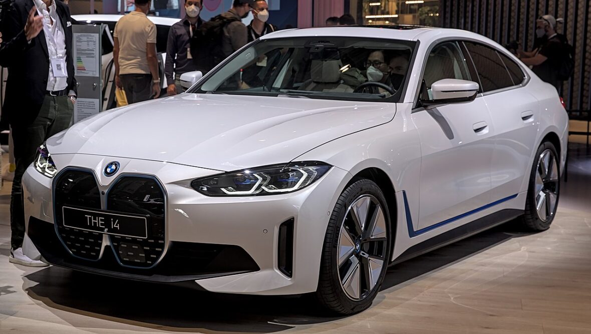 bmw i4