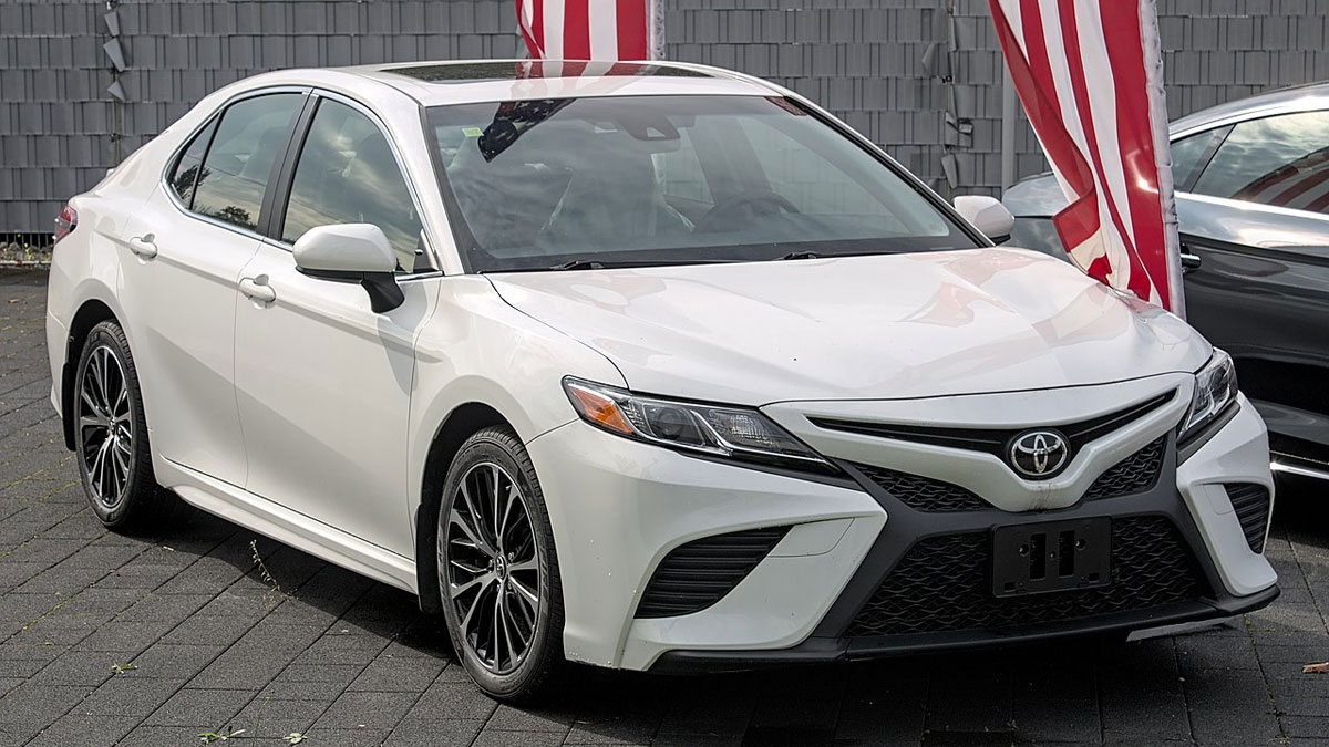 Toyota Camry (XV70)