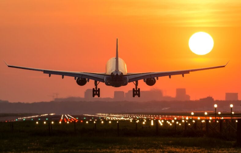 Airplane Landing