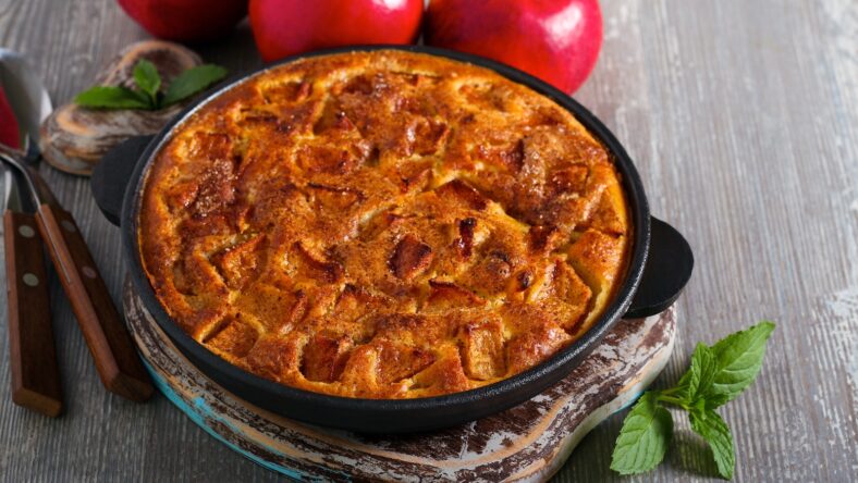 apple skillet cake
