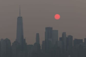 Western wildfire smoke causes cross-country air pollution